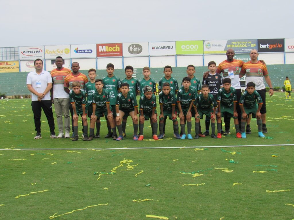 Equipes Sub-11 e Sub-13 garantem classificação para as oitavas de